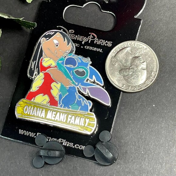 Disney Lilo Stitch Trading Pin Ohana Family Hug Badge Lapel Pin Brooch Jewelry - Picture 2 of 5